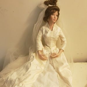 Vintage Porcelain Wedding Doll Classic & Beautiful